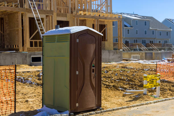 Best Porta potty delivery and setup  in Winfield, MO